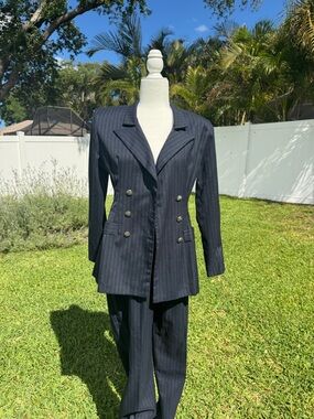 Victoria Ashley Classic Women's Double-Breasted Pinstripe Suit Set